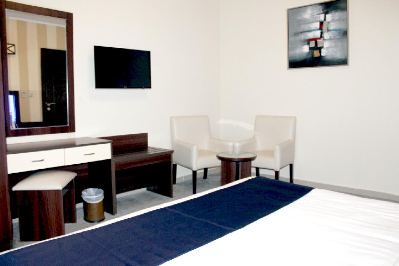 Blue Night Hotel Jiddah Esterno foto