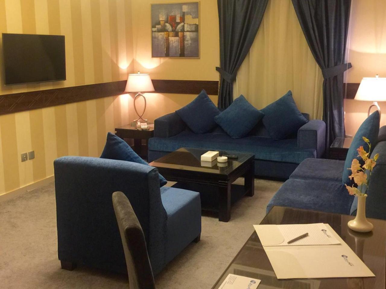 Blue Night Hotel Jiddah Esterno foto